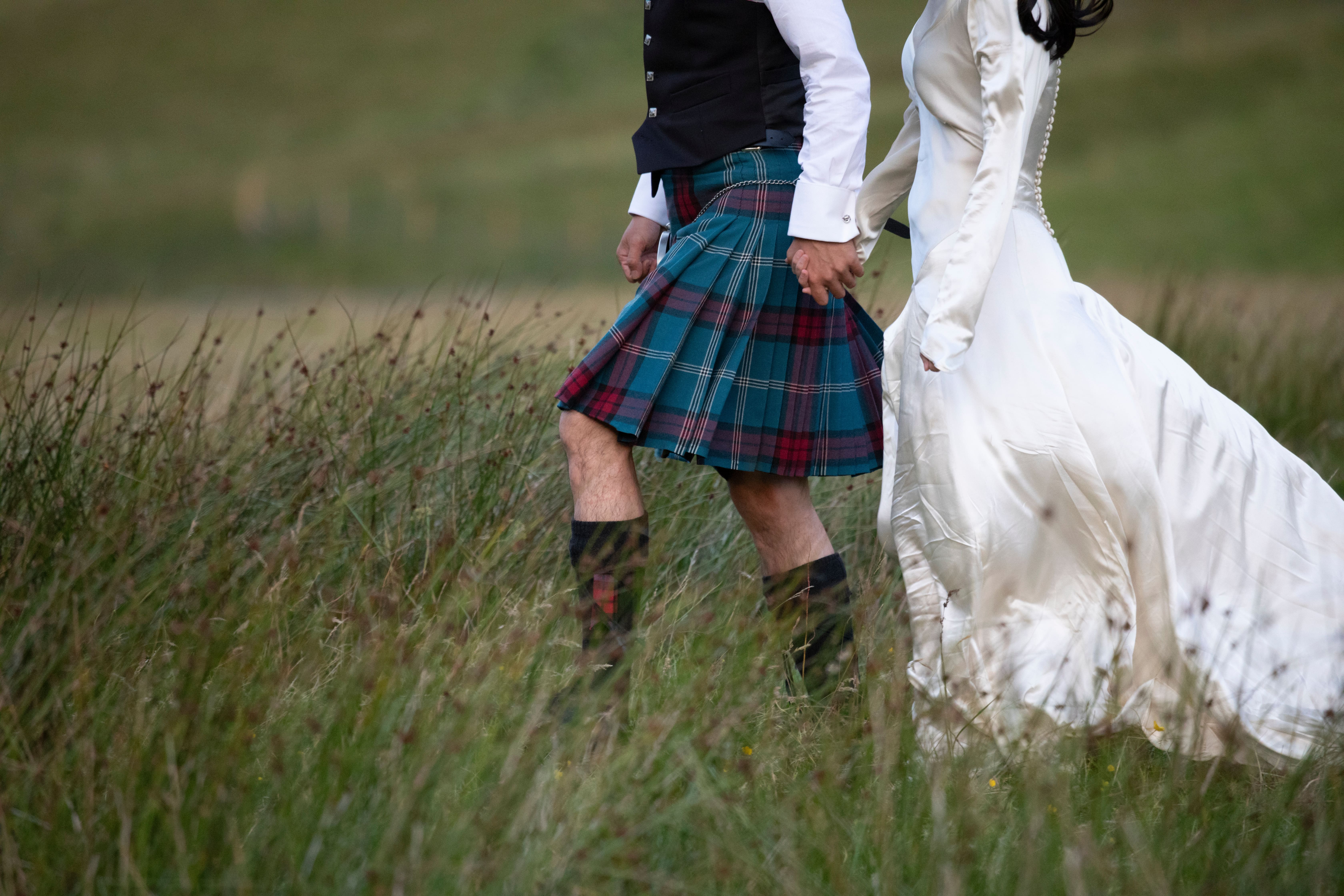 Scotland elopement couple